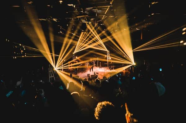 Recrea tu festival de Eurovisión en equipo